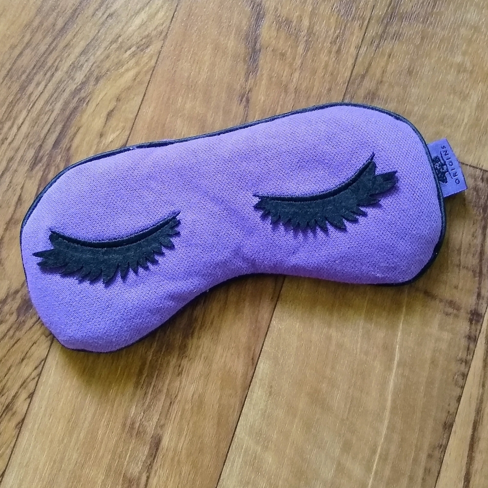Origins sleep pillow - purple with black lashes